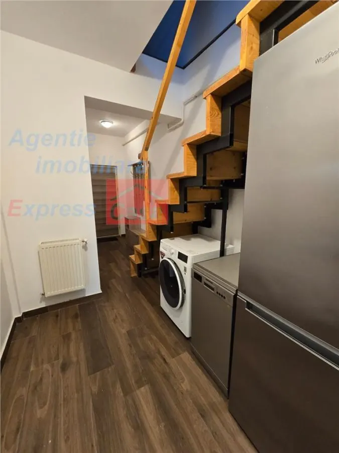 Apartament spatios tip duplex de vanzare, Cartierul Visoianu, Iasi - foto 8