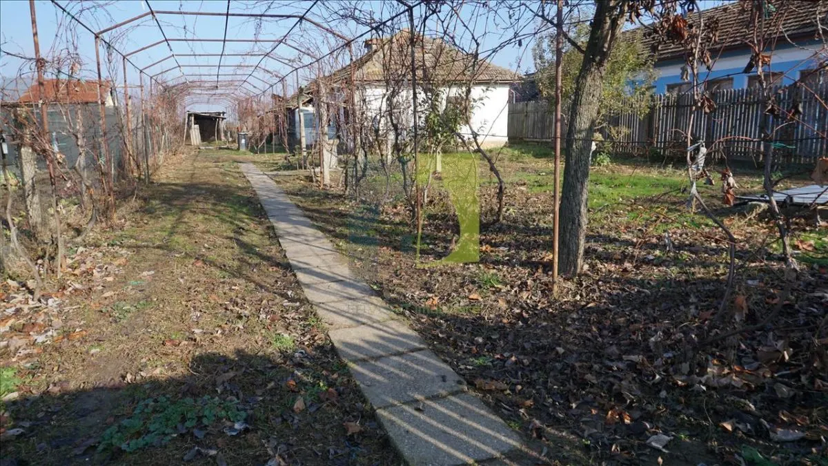 Teren de 2066 mp cu casa in Ghindeni-0% COMISION CUMPARATOR - foto 1