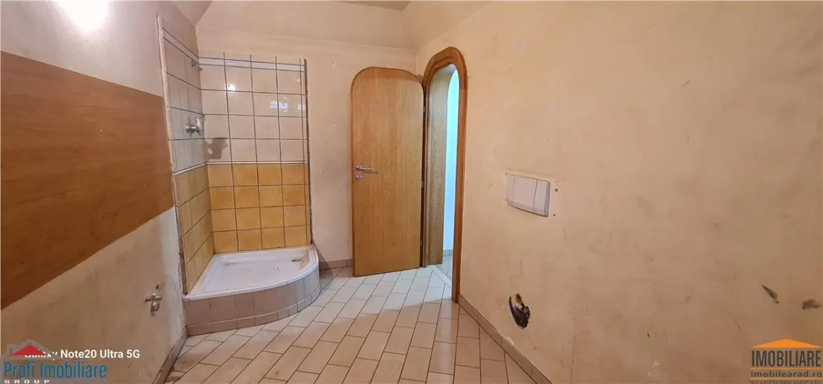 Spatiu UTA la Principala- C.A.Vlaicu terasa proprie in fata - foto 8