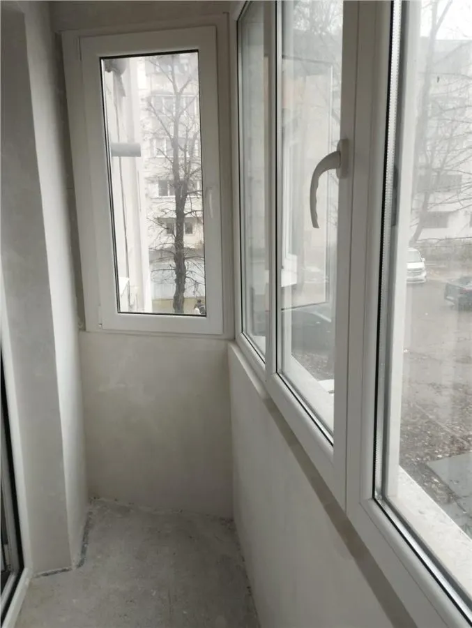 3 camere decomandate Bistrita Lac etaj 1 - foto 1