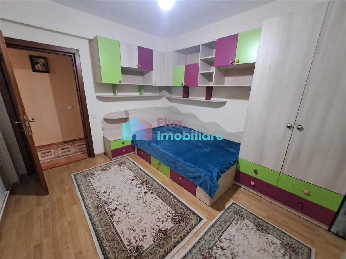 Apartament cu 4 camere G.Enescu etaj 3 - foto 14