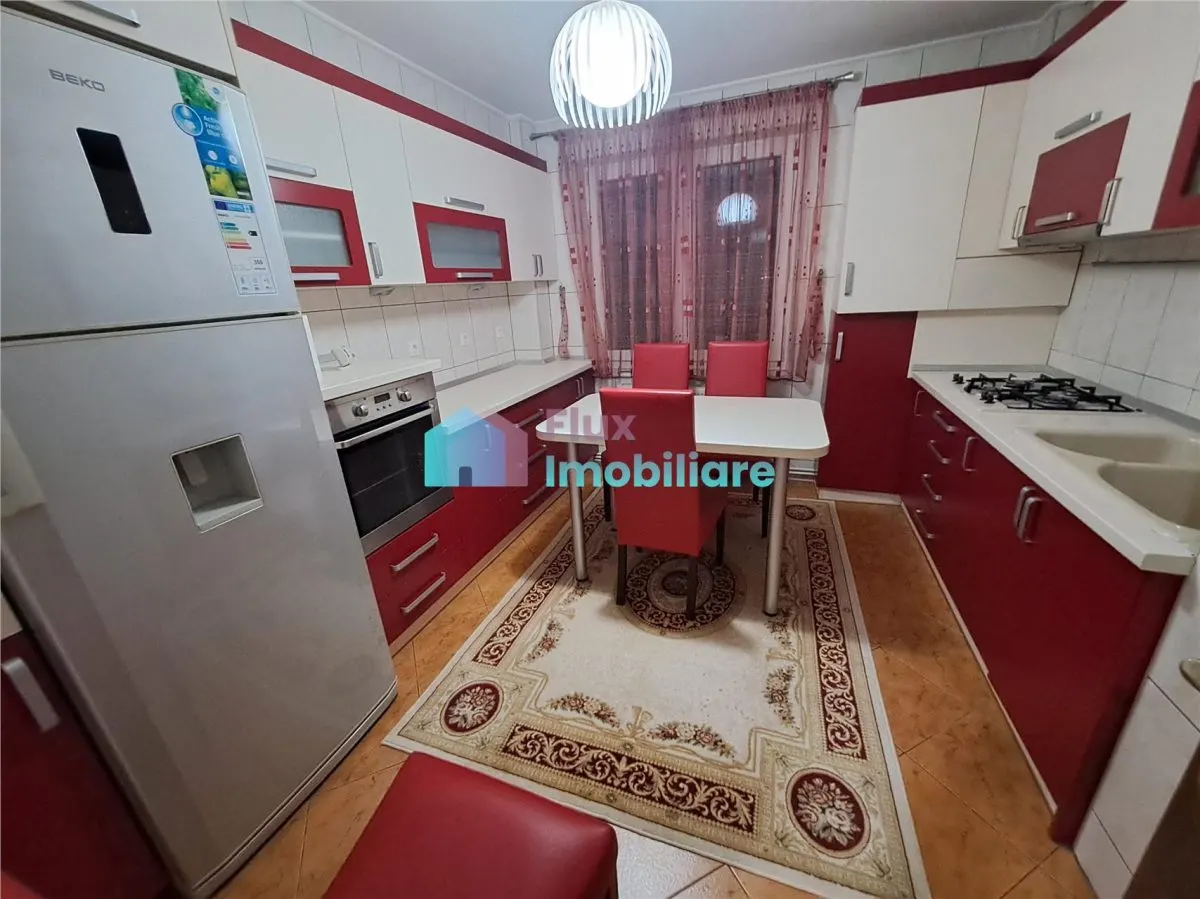 Apartament cu 4 camere G.Enescu etaj 3 - foto 4