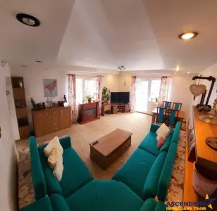 Vila Cristian, mobilata si utilata, gradina, pomi fructiferi, spatii recreere - foto 1