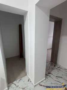 Proprietate pe + 2 camere,regim vila,arie decomandata,renovat,Central,Brasov - foto 4