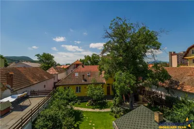 Nivel in casa, gradina, loc parcare, deschidere oportunitate personalizare, Central, Brasov - foto 1