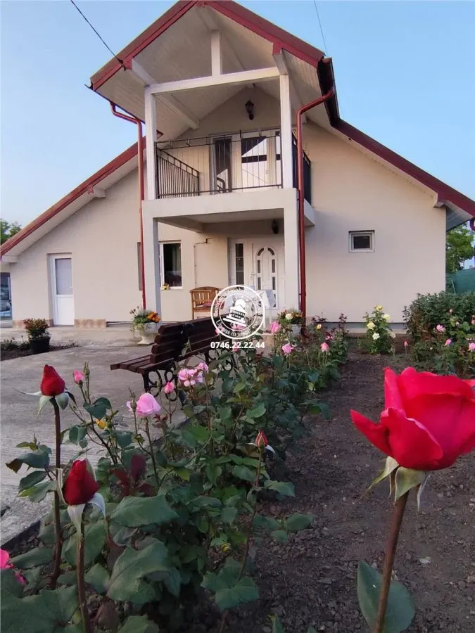 Vila de vanzare Stejari - foto 1