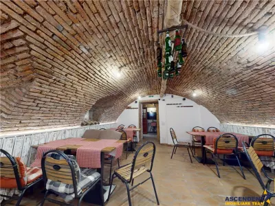LIVE! Hotel+restaurant+magazin, Centrul Istoric - Piata Unirii, Brasov - foto 3