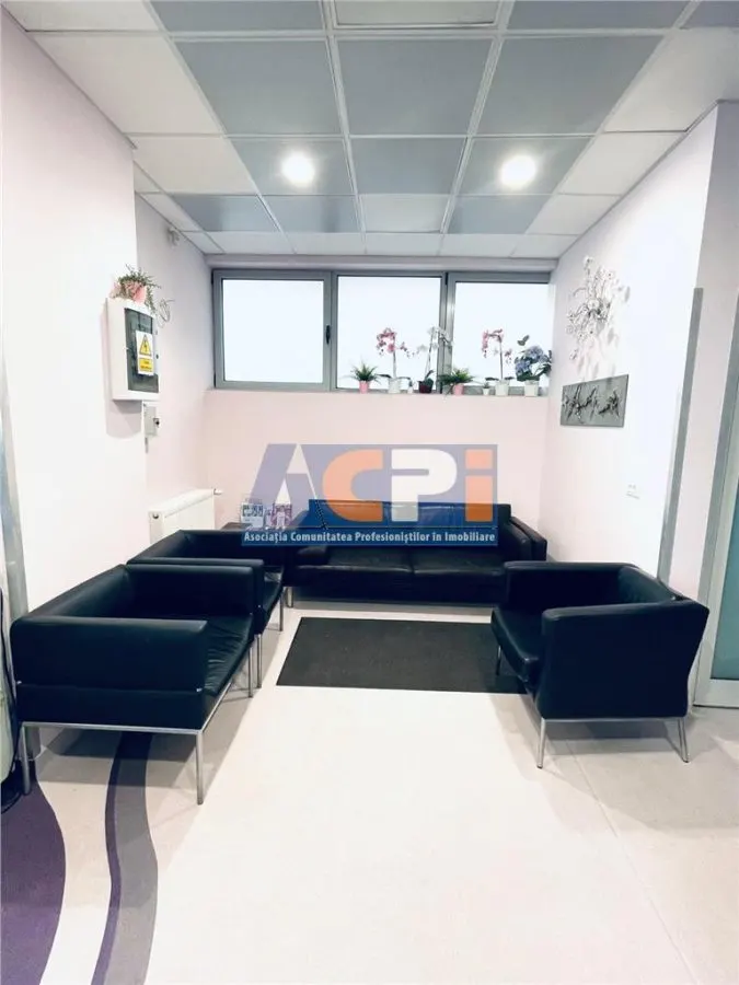 VANZARE SPATIU COMERCIAL Traian Mosilor Stradal Parcare proprie 0 Comision - foto 12