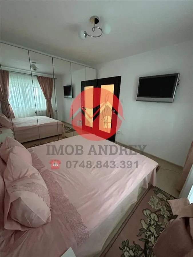 Ap. 3 camere central, mobilat, parcare inclusa, vedere Dunare - foto 2