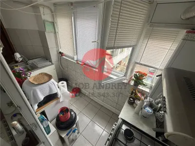 Garsoniera transformata Ã®n ap. 2 camere, E3, lÃ¢nga spital - foto 9