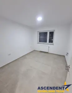 Spatiu comercial, acces propriu,Tractorul Coresi, Kasper - foto 5