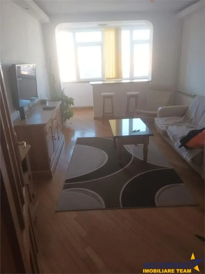 Astra, decomandat, mobilat si utilat - foto 2