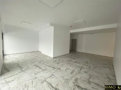 Spatiu comercial nou de inchiriat 107 mp, in complexul Avanera - foto 8