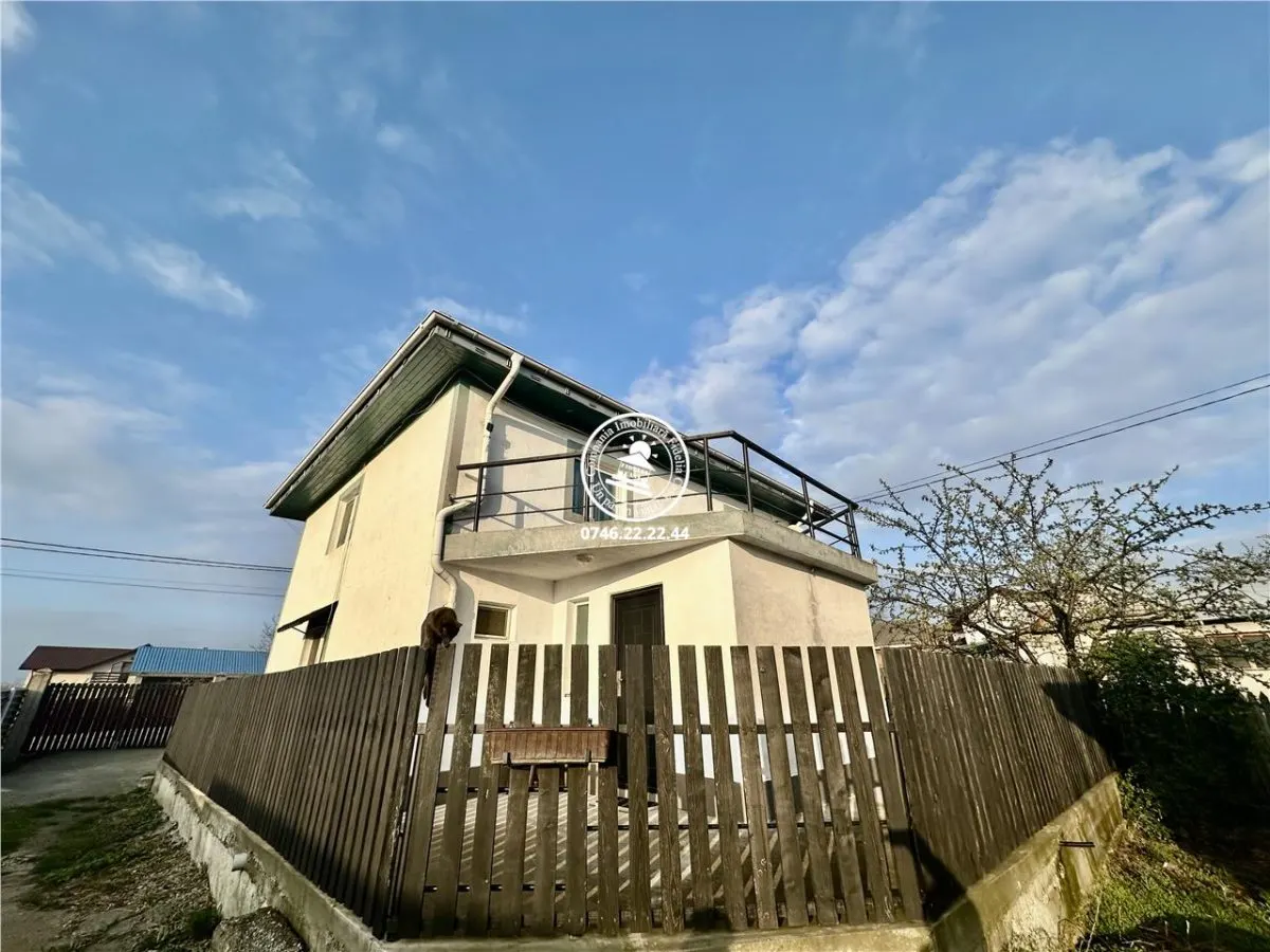 Vila  de vanzare  Miroslava, - foto 1