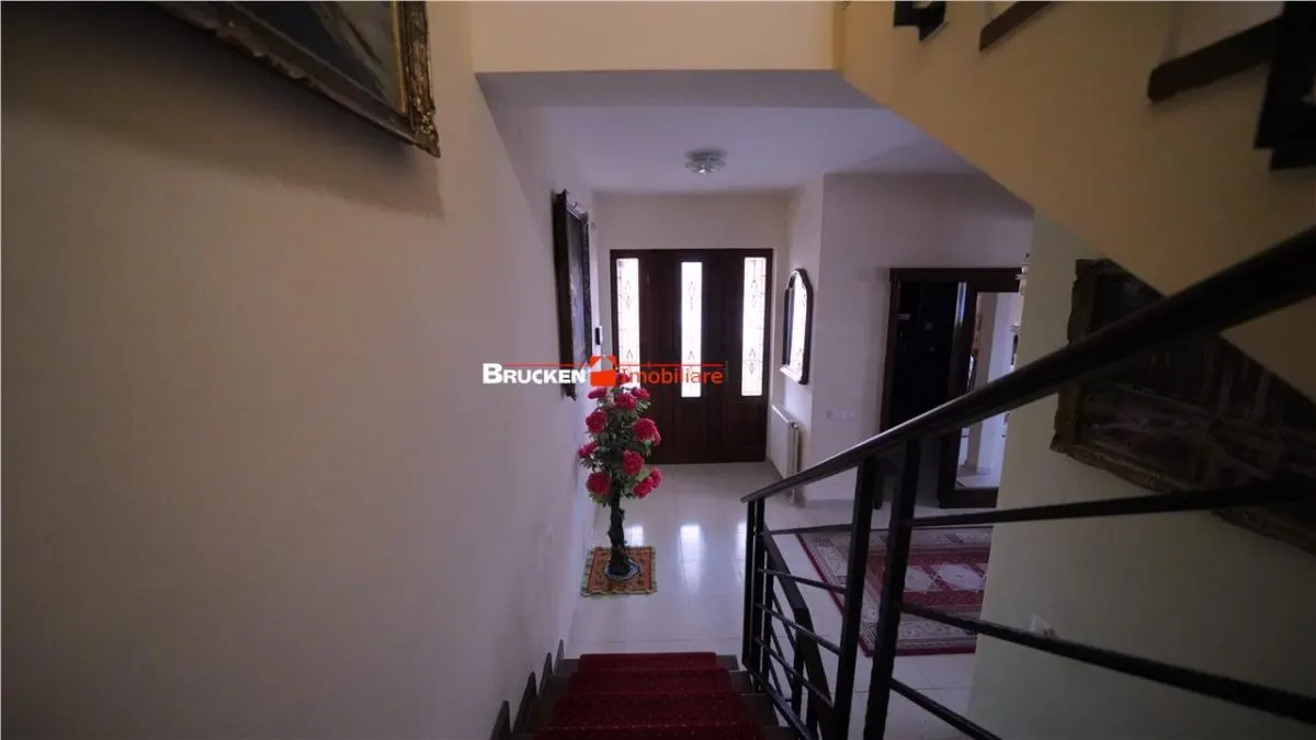 Casa P+M cu demisol | Zona Iosia, Oradea â€” 153,3 mp utili - foto 14