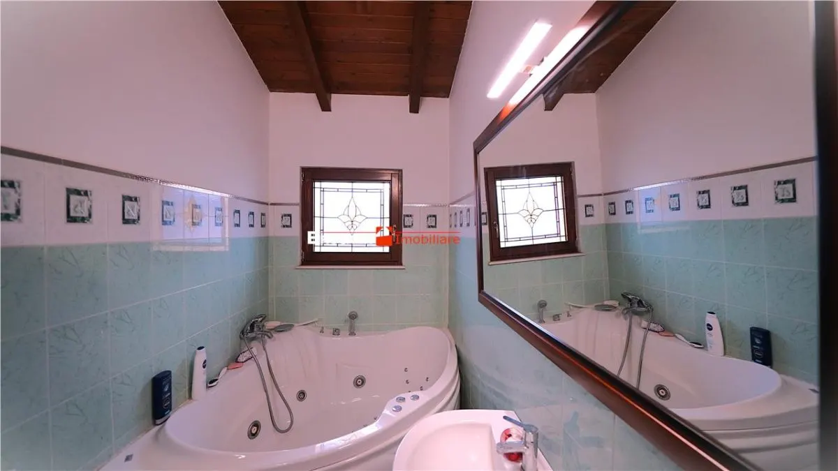 Casa P+M cu demisol | Zona Iosia, Oradea â€” 153,3 mp utili - foto 4