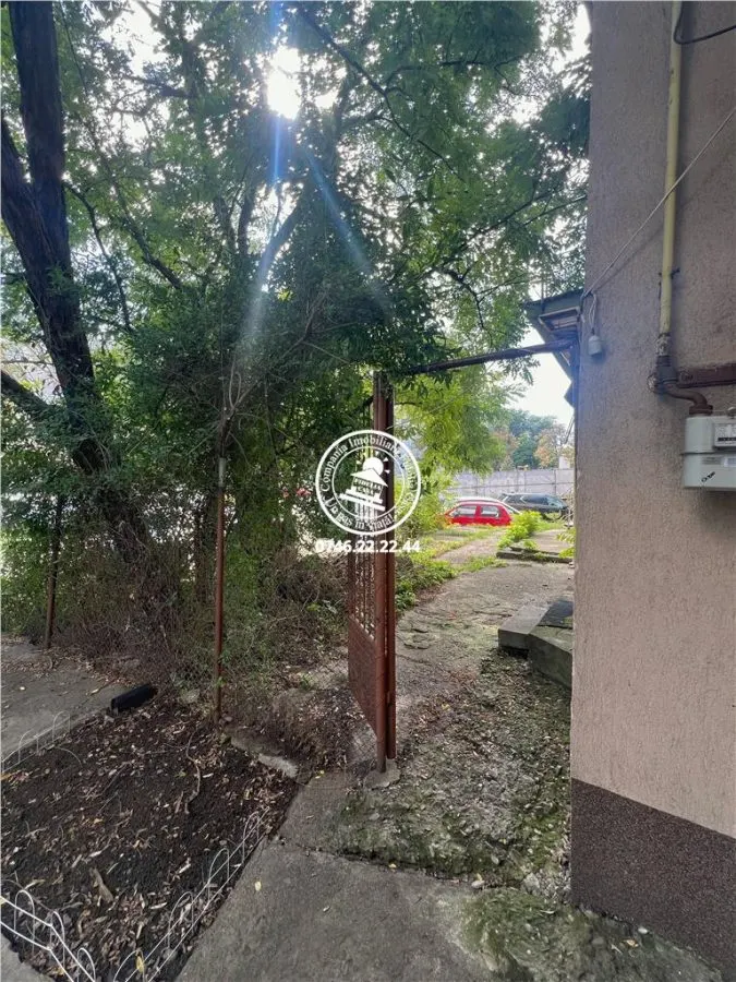 Apartament cu 3 camere  de vanzare  Tg Cucu - Podul de Fier, - foto 17