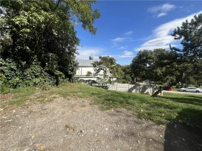 Apartament cu 3 camere  de vanzare  Tg Cucu - Podul de Fier, - foto 19