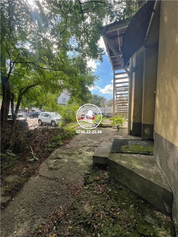 Apartament cu 3 camere  de vanzare  Tg Cucu - Podul de Fier, - foto 20