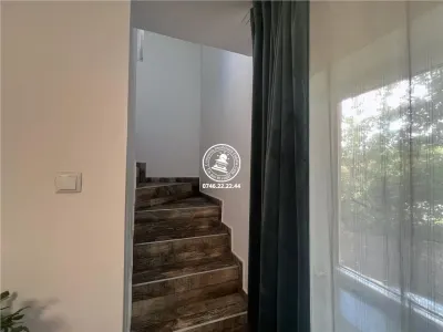 Apartament cu 3 camere  de vanzare  Tg Cucu - Podul de Fier, - foto 3