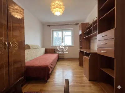 Apartament cu 3 camere decomandat, situat în zona Nicolina 2 â€“ prima parte a cartierului - foto 3
