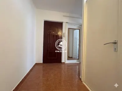 Apartament cu 3 camere decomandat, situat în zona Nicolina 2 â€“ prima parte a cartierului - foto 5