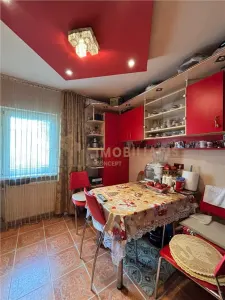 Apartament 3 camere  zona Vlad Tepes - foto 4