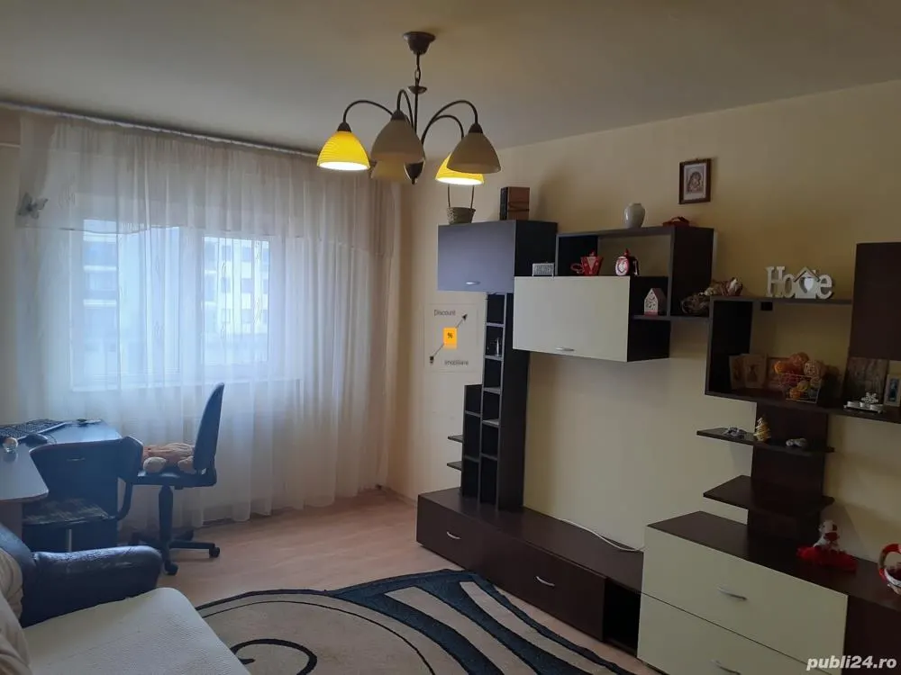 Vanzare apartament 3 camere zona 9 Mai-Domnisori - foto 1