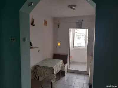 Vanzare apartament 3 camere zona 9 Mai-Domnisori - foto 2
