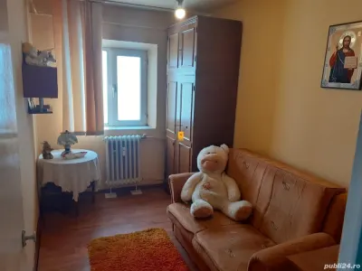 Vanzare apartament 3 camere zona 9 Mai-Domnisori - foto 3