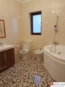 Resedinta exclusivista 370 mp, teren 600 mp, curte amenajata si finisaje premium - foto 15