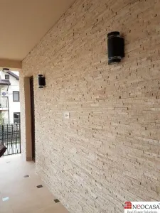 Resedinta exclusivista 370 mp, teren 600 mp, curte amenajata si finisaje premium - foto 17