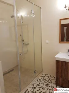 Resedinta exclusivista 370 mp, teren 600 mp, curte amenajata si finisaje premium - foto 6