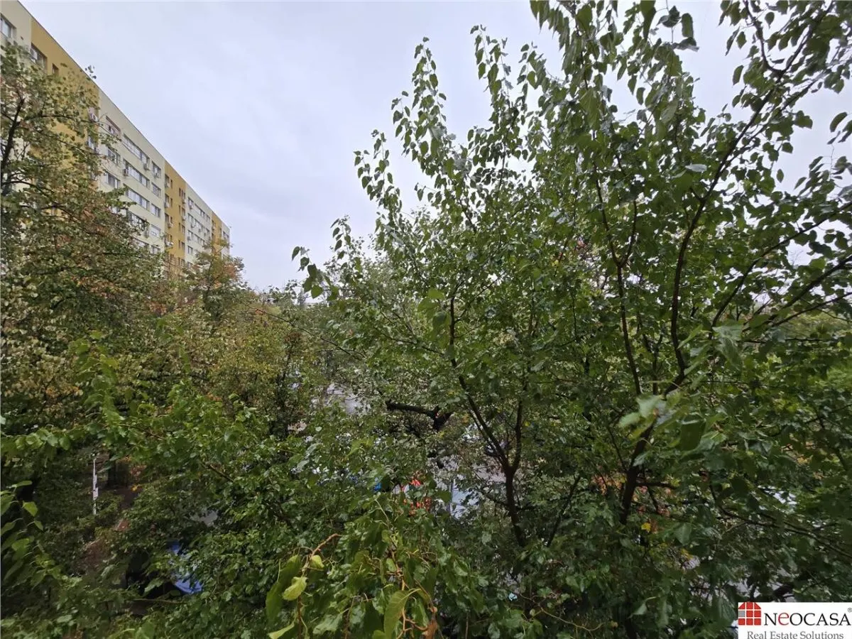 LOCUINTA TA APROAPE DE PARC BLOC Y ! - foto 9