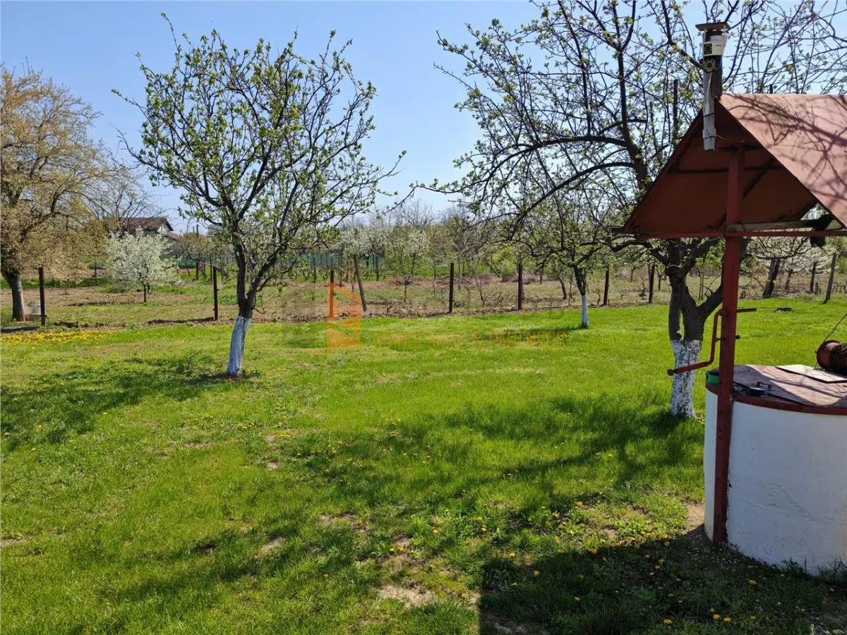 Casa tip parter zona Candesti - foto 13