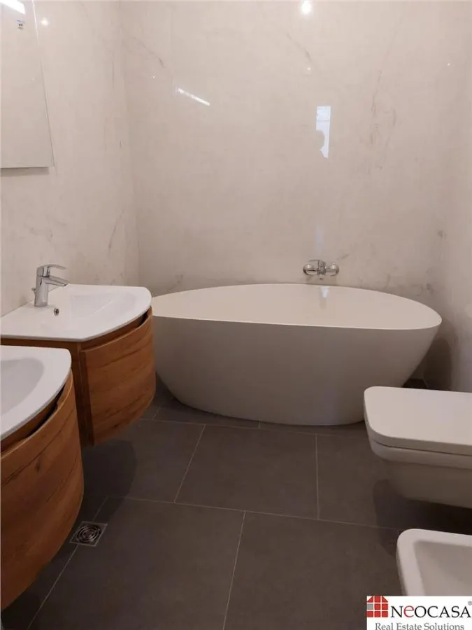 APARTAMENT DE VANZARE IN ZONA FLOREASCA LAC - foto 17