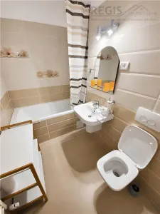 Apartament tip studio cu parcare zona mall Coresi - foto 6