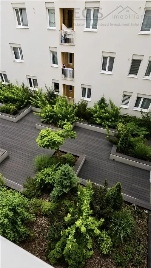 Apartament tip studio cu parcare zona mall Coresi - foto 8