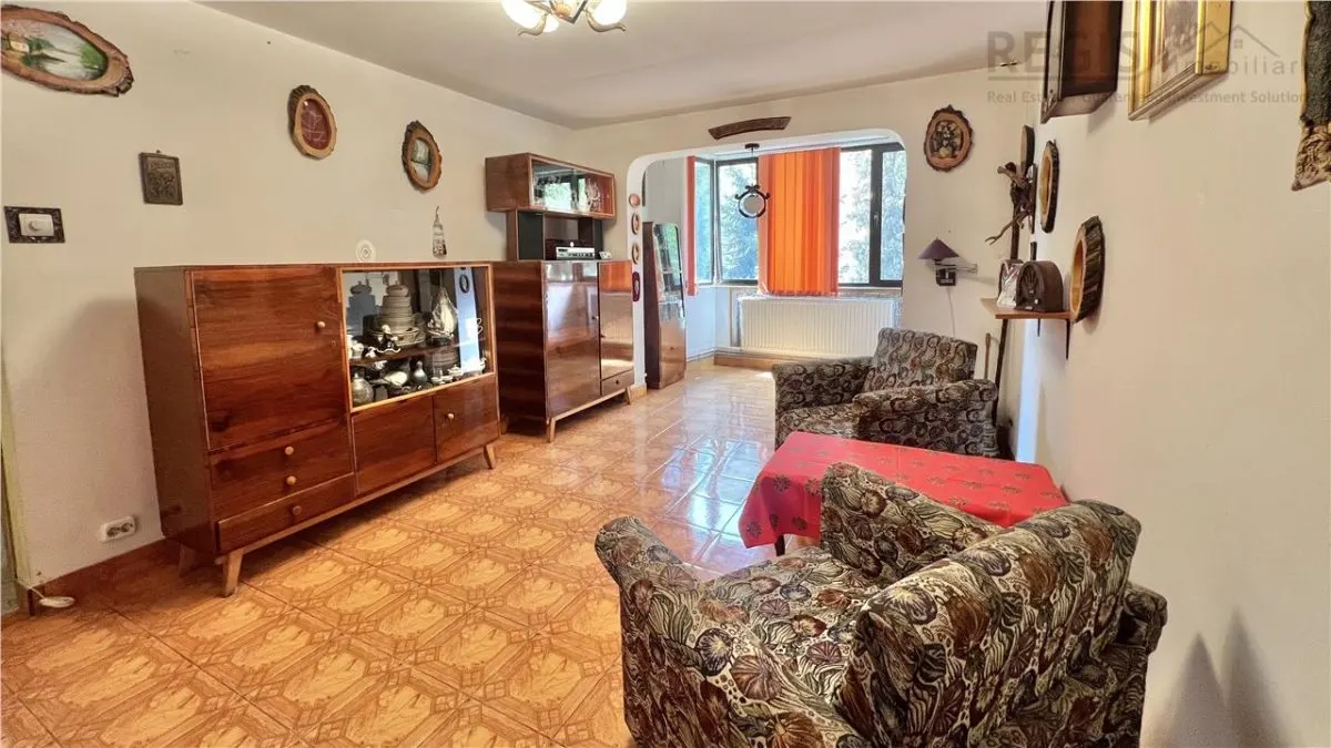 Apartament de vanzare 3 camere cu pivnita mare, Astra, Brasov - foto 5