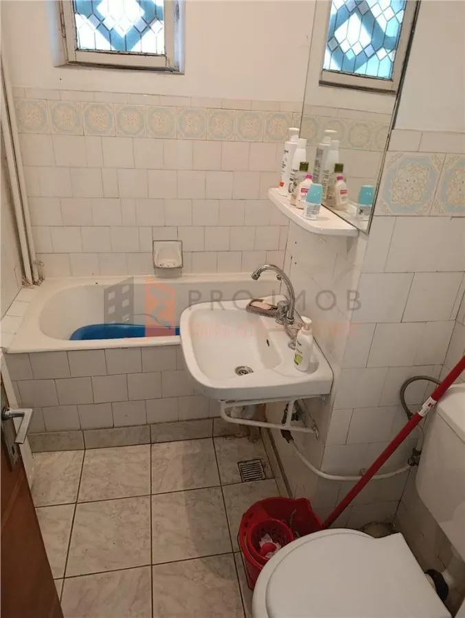 Apartament 3 camere cf 1 decomandat zona Crang - foto 7
