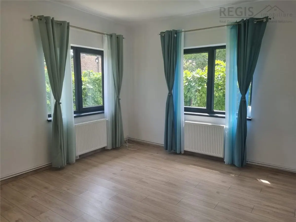 Casa spatioasa de doua camere in zona Craiter - foto 5