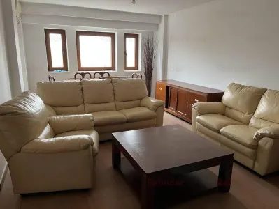 Vanzare apartament 3 camere | Bdul Libertatii | vedere bulevard | etaj 4/8 | decomandat | 88mp utili | amenajat | - foto 7