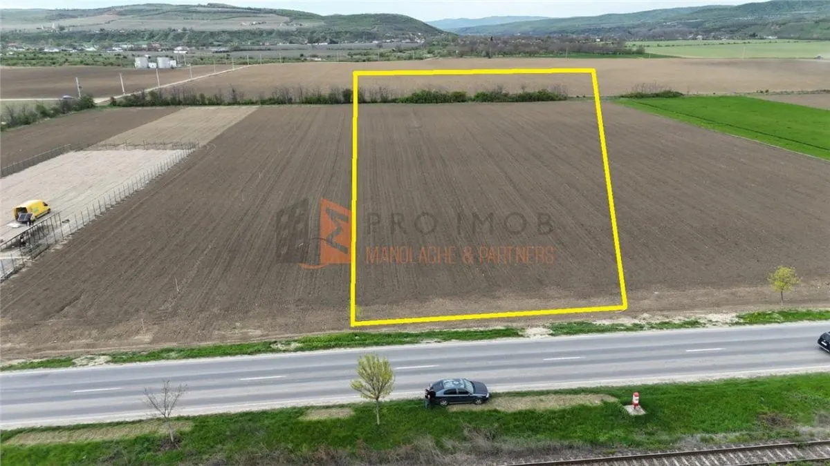 Teren intravilan zona Vernesti - foto 1