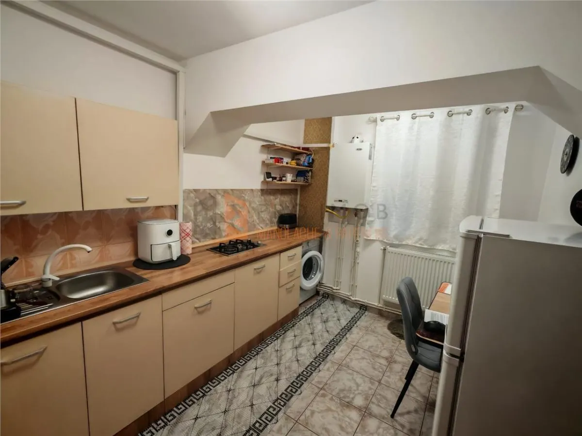 Garsoniera cf 1 decomandata zona Crang - foto 3