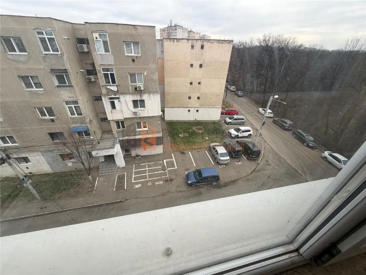 Apartament 2 camere cf 1 decomandat zona Crang 2 - foto 11