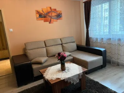 Apartament 2 camere, etajul 1 zona Garii - Brasov