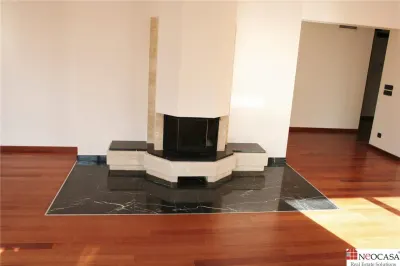 UN APARTAMENT UNIC! - foto 8