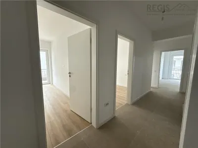 Oportunitate,  3  camere SPATIOS ,  Coresi - foto 15