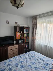 Apartament 3 camere cf 1 semidecomandat in zona Crang - foto 5