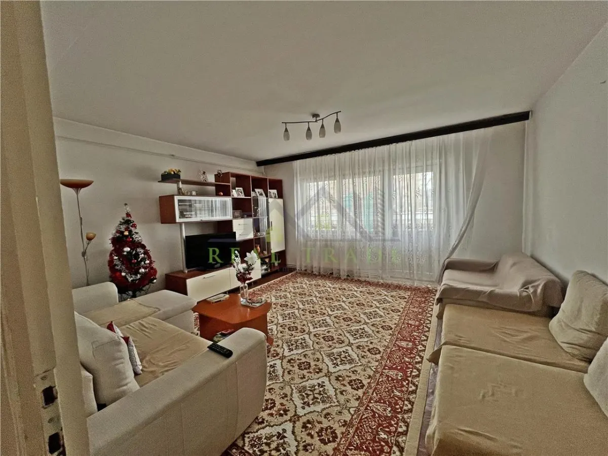 Apartament 3 camere, 2 bai, 2 balcoane, 78 mp, Carpatilor - foto 1